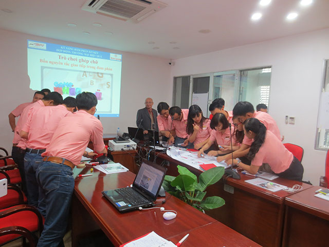 Kỹ năng đàm phán ký kết hợp đồng thương mại hiệu quả - Điện Quang (23.05.2015)